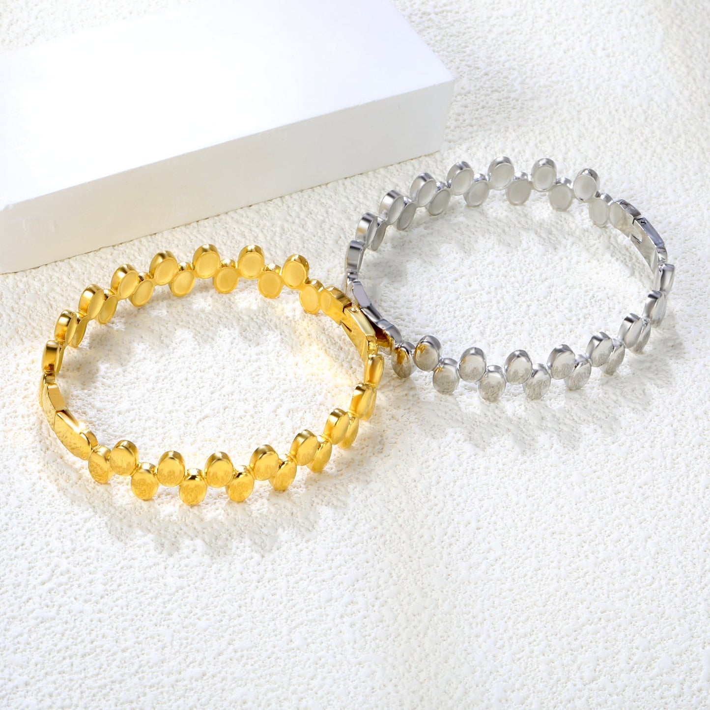 Thick 2.9*Width 11.8*Inner Diameter 60.4mm Bracelet Steel Color / Gold