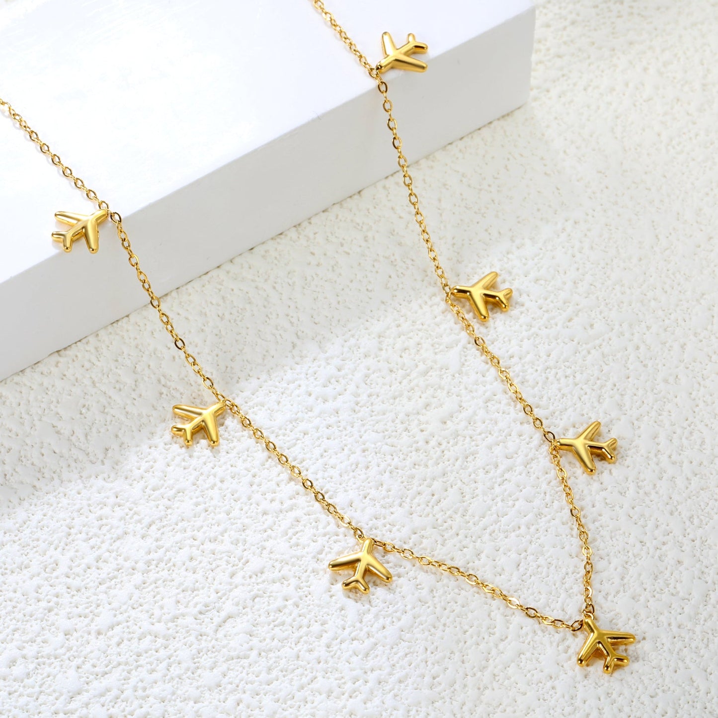 8.2 x 9 mm airplane accessory 0.3 cross chain 40+5 cm + 6 mm necklace gold