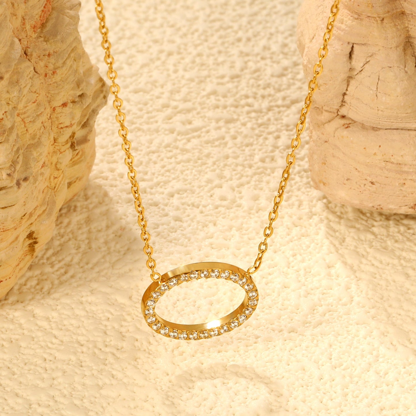 15 x 11.2mm oval CNC white zirconia pendant 0.3 cross chain 43+5cm + 6mm round tag necklace gold
