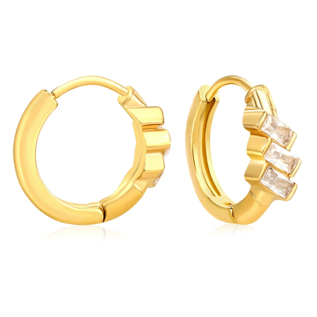 Boucles d’oreilles à trois zircons blancs carrés obliques de 4,2 x 8 mm avec crochets d’oreille de 2,2 x 10 mm de diamètre intérieur, couleur or