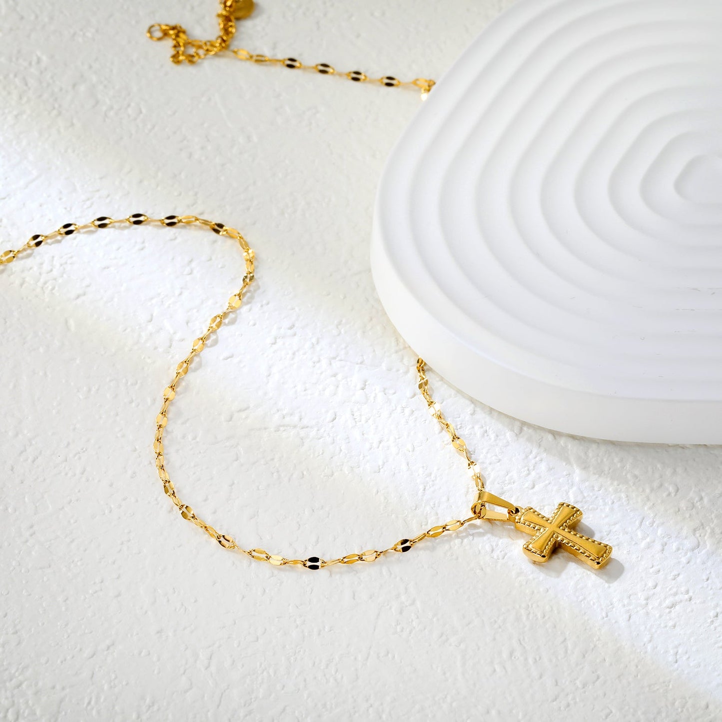 12.8x18.8mm cross pendant, 40cm lip chain + 5cm + 6mm round-shaped pendant, necklace, gold color