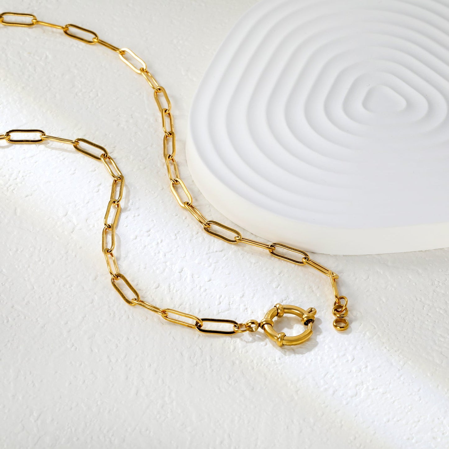 1.0 x 4 x 12 cm long flat cross chain * 40 cm + round clasp outer diameter 14.3 mm necklace, gold