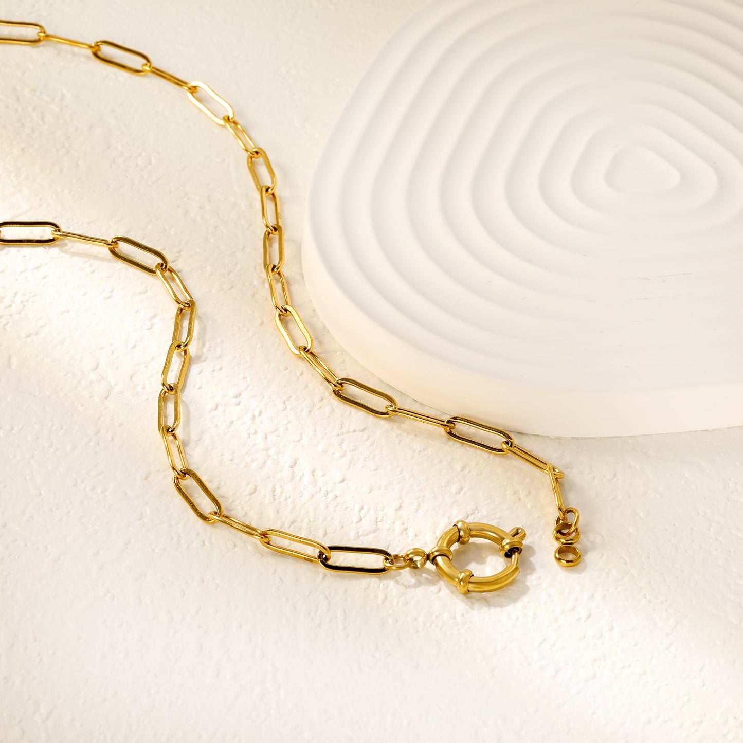 1.0 x 4 x 12 cm long flat cross chain * 40 cm + round clasp outer diameter 14.3 mm necklace, gold