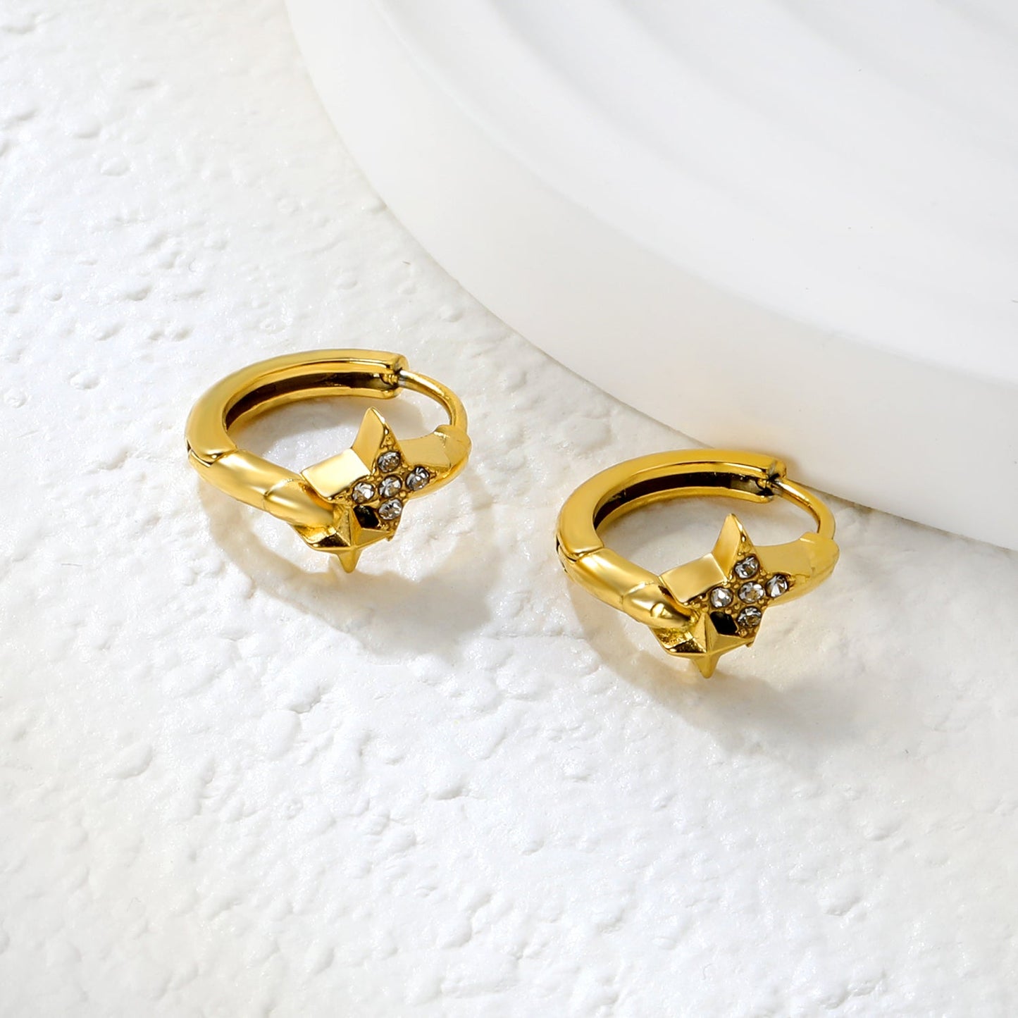 8 x 7.5mm four-pointed star imitation white Czech diamonds, earring posts 2.2 x inner diameter 10mm, gold-colored earrings