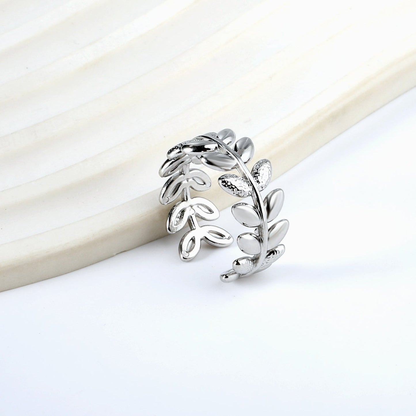 Open-end ring 8.8mm high Steel/gold color
