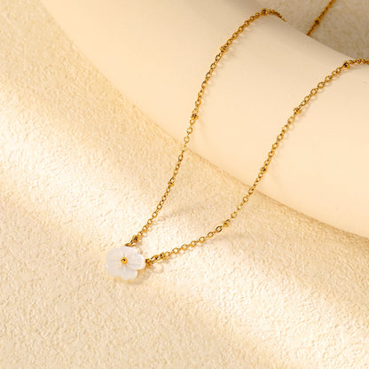12.5mm white shell peach blossom flower clasp bead chain 40+5cm+6mm round pendant necklace, gold