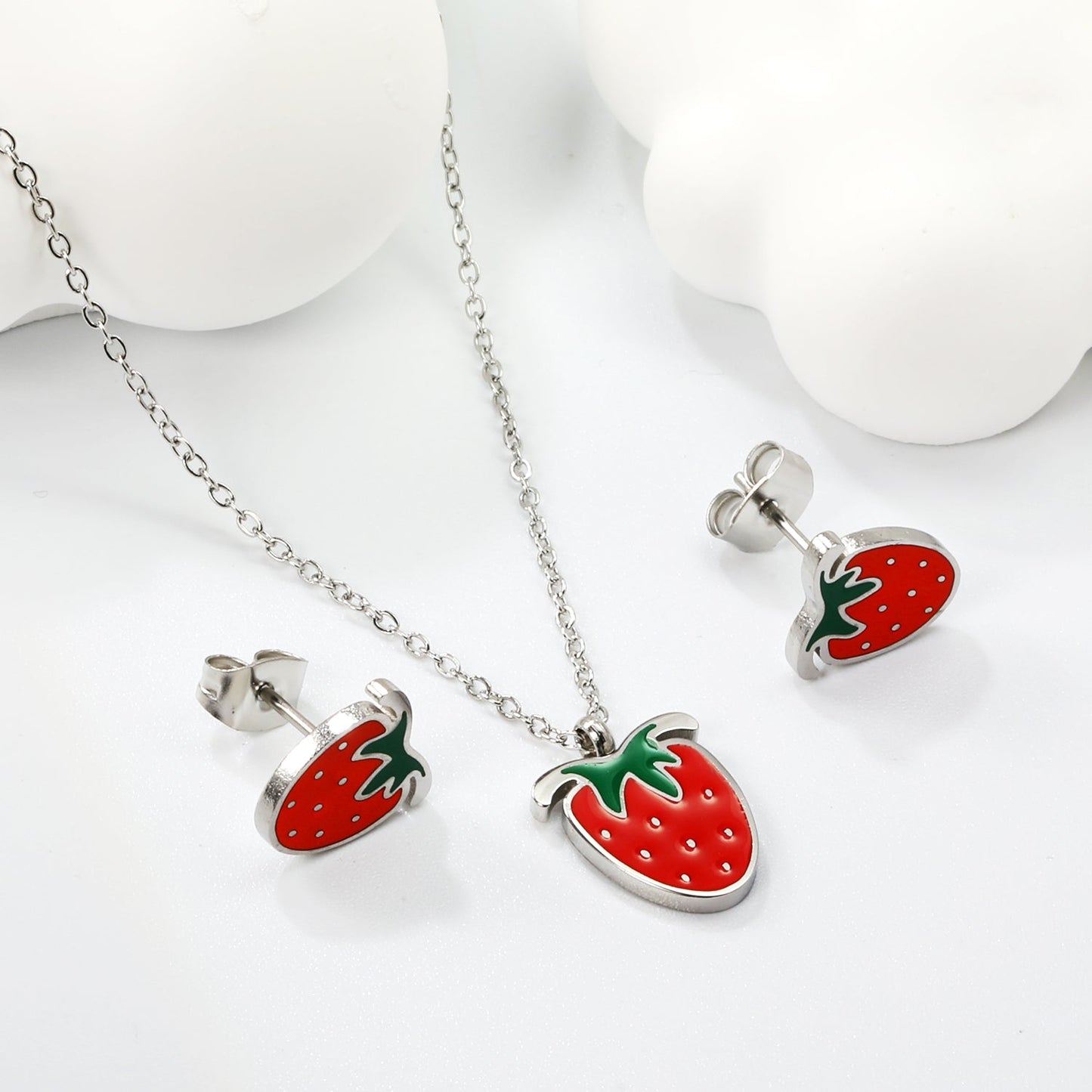 ???Strawberry with red oil drip accessories Set Steel color/golden 0.3 cross 40+5+6mm round plate Pendant: 10.7*13.5mm Earrings: 9*10mm