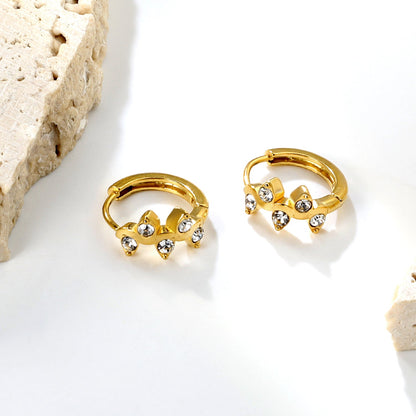 6.8 x 10.6mm vine-shaped white Czech crystal stud earrings with 2.2mm post and 10mm inner diameter, gold-plated