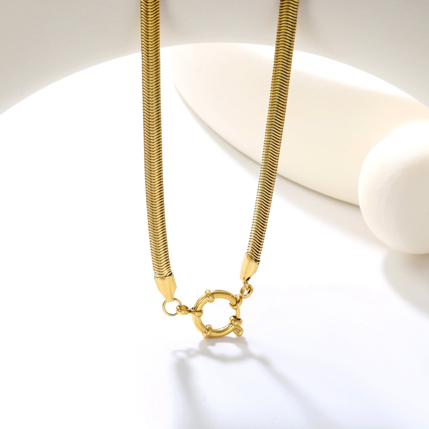 Flat snake chain 5mm wide x 2.2mm thick + 43cm + round clasp outer diameter 14.1mm necklace, gold