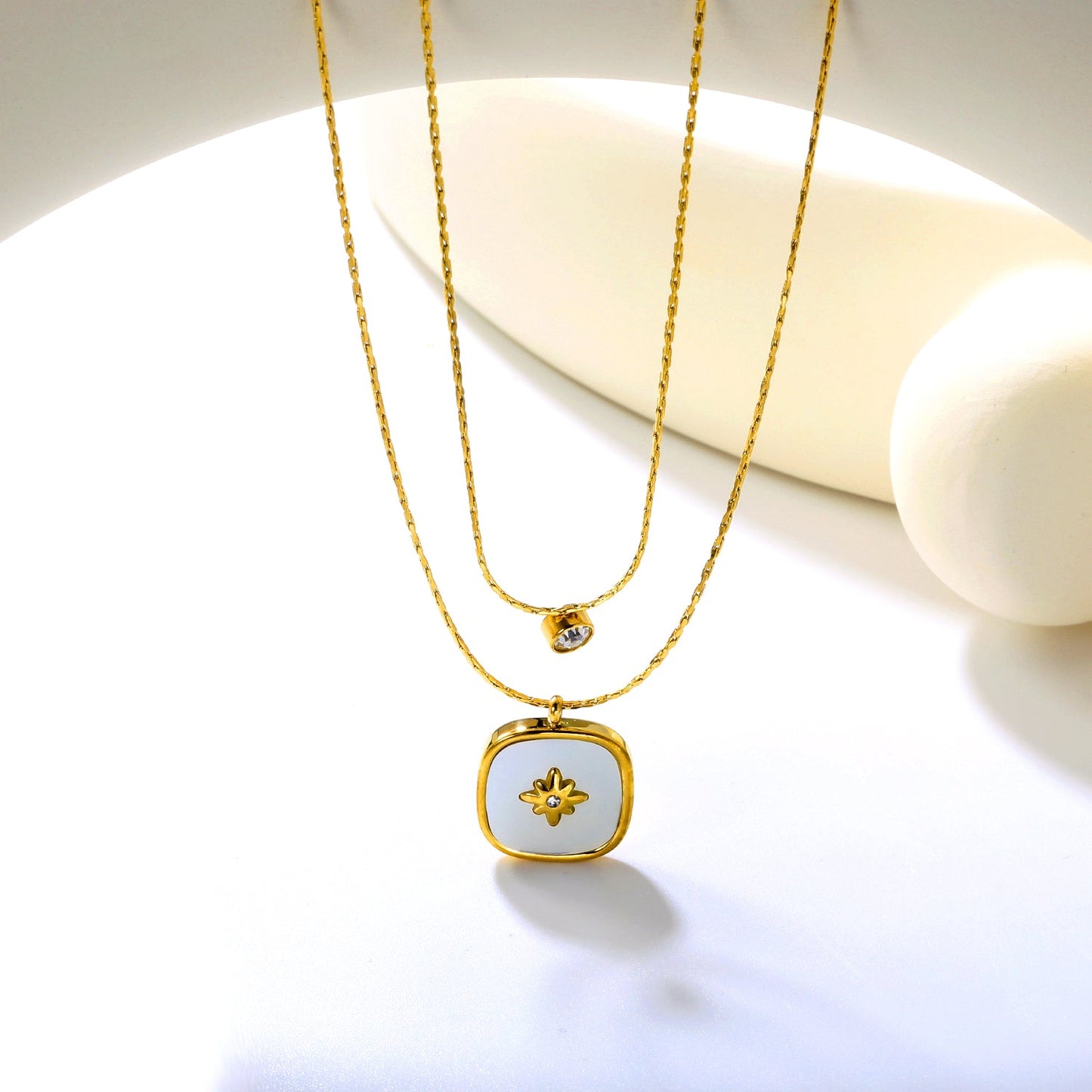5mm cylindrical white diamond + 16mm square white diamond and white shell 0.9 hammer square chain 50+40+5cm + 6mm round tail tag double chain necklace gold
